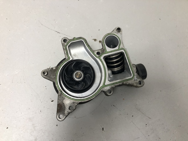 BMW 11518516435 Помпа в наличии Хмельницкий