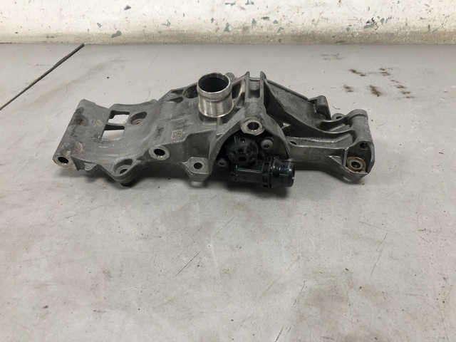 11518631940 BMW Помпа купить в Чернигов