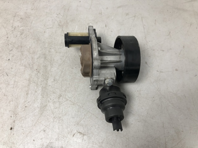 BMW 11518638026 Помпа в наличии Тернополь