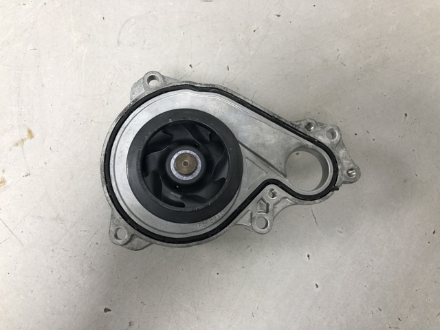 11518678905 BMW Помпа водяная (насос) охлаждения купить в Запорожье