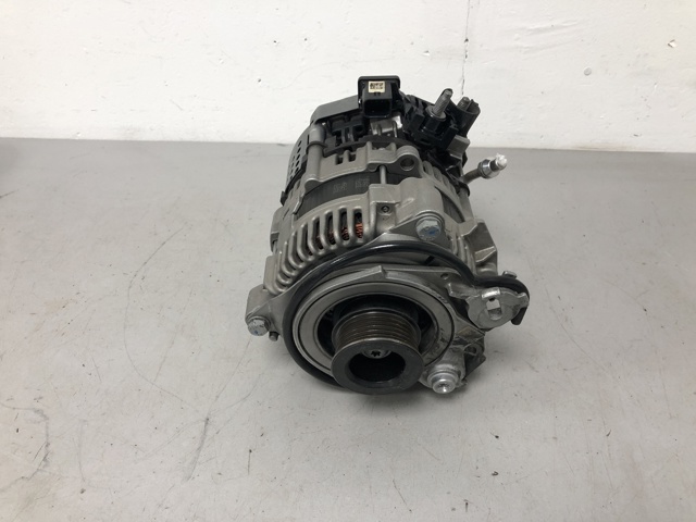 12318490440 BMW Генератор купить в Каменское