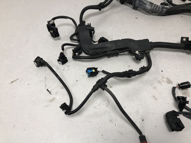 Жгут проводов моторного отсека 12518511878 BMW