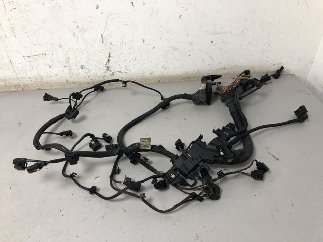 Жгут проводов моторного отсека 12518513417 BMW