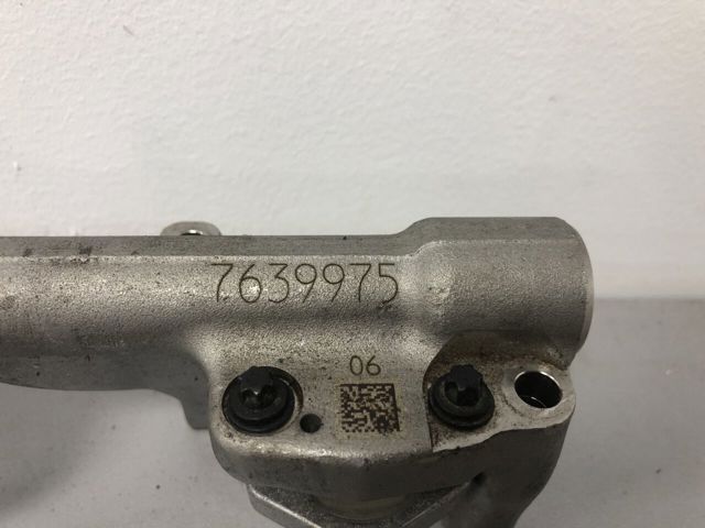 Распределитель топлива 13537639975 BMW
