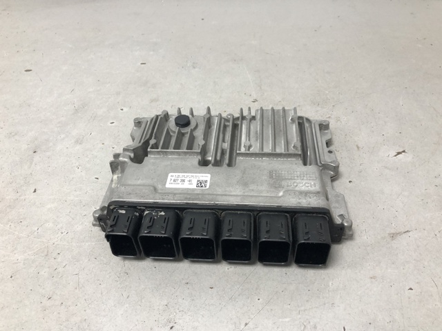 ЭБУ двигателем 13615A0C004 BMW