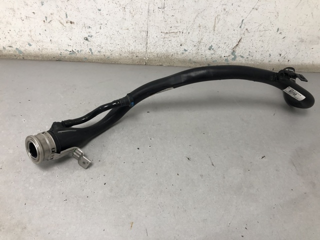 BMW 16117404086 Заливная горловина топливного бака в наличии Ирпень