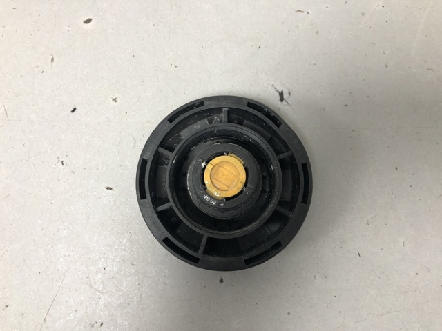 BMW 17117639020 Крышка (пробка) расширительного бачка в наличии Полтава
