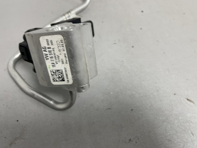 1EA816590B VAG Клапан TRV кондиционера купить в Ужгород