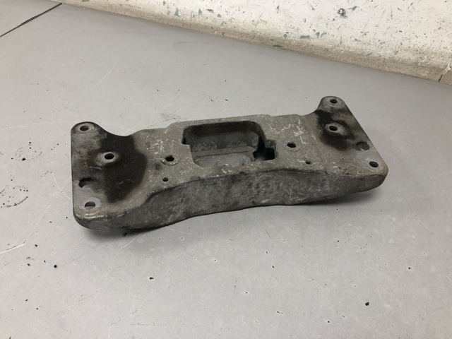 22316781222 BMW Балка крепления коробки передач купить в Киев
