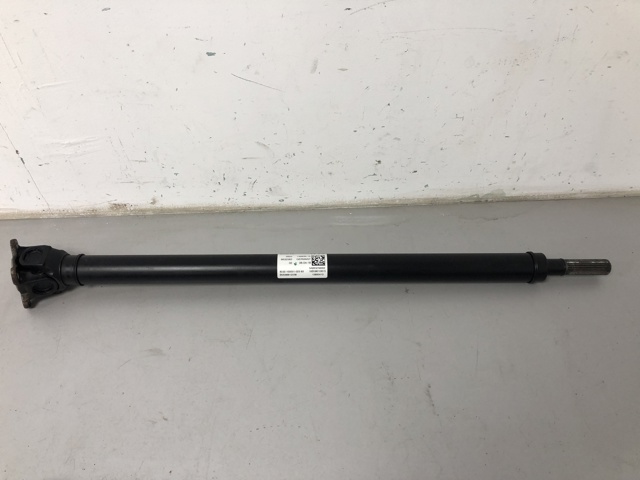 Вал карданный передний 26208632583 BMW