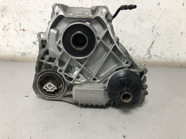 Коробка раздаточная в сборе 27109469019 BMW