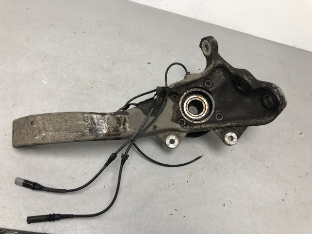 31216869869 BMW Цапфа (поворотный кулак) передний левый купить в Черновцы