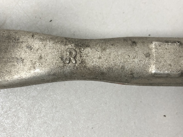 Тяга рулевая в сборе, правая 32104A01667 BMW