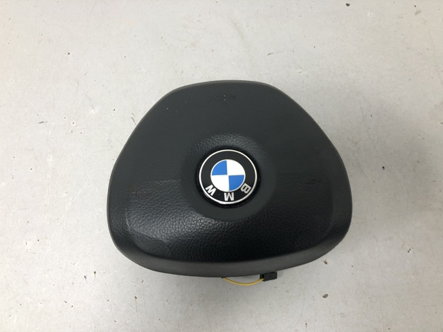 Подушка безопасности водителя 32306783839 BMW