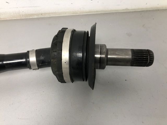 Полуось задняя, левая 33208666073 BMW