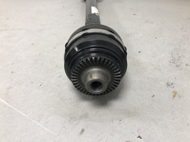 Полуось задняя, левая 33208689745 BMW