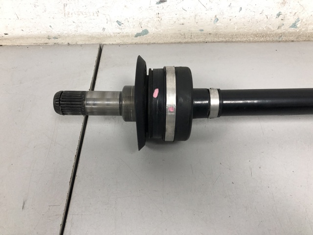 Полуось задняя, правая 33208695488 BMW