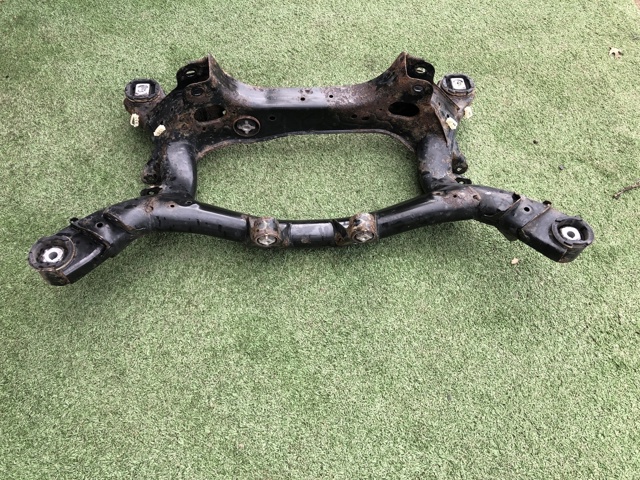 33316792505 BMW Балка задней подвески (подрамник) купить в Николаев