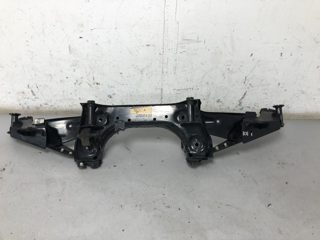 33316862558 BMW Подрамник задний купить в Житомир
