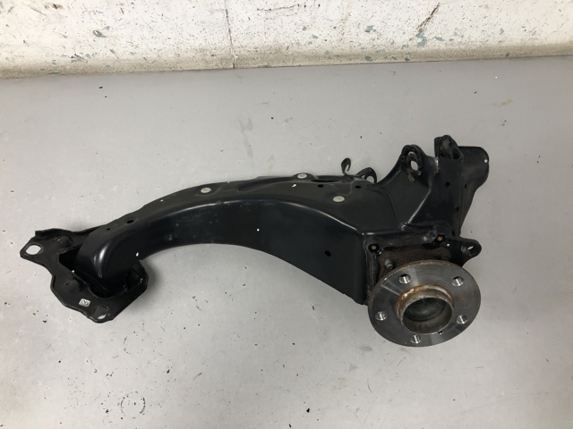 33326851576 BMW Рычаг (тяга) задней подвески продольный нижний правый купить в Кривой Рог