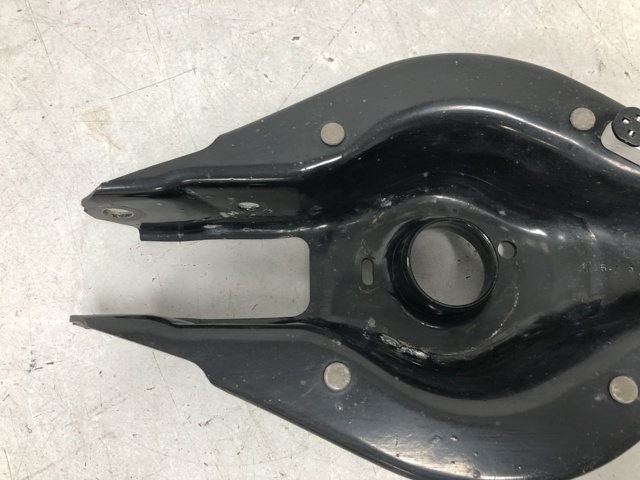 33326886448 BMW Рычаг задней подвески нижний левый/правый купить в Киев