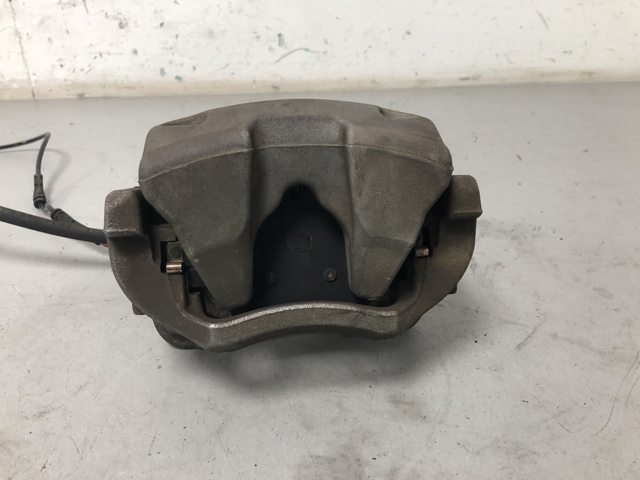 34106872799 BMW Суппорт тормозной передний левый купить в Каменское