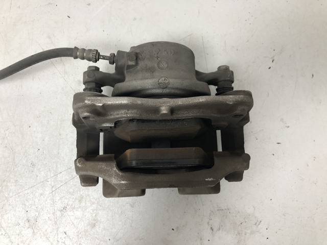 34106872800 BMW Суппорт тормозной передний правый купить в Тернополь