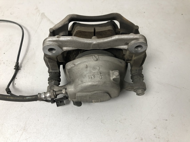 34106882253 BMW Суппорт тормозной передний левый купить в Тернополь
