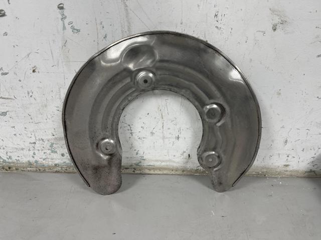 Кожух тормозного диска заднего левый 34206870531 BMW