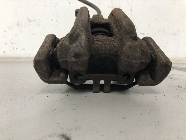 Тормозной суппорт правый задний 34216850858 BMW
