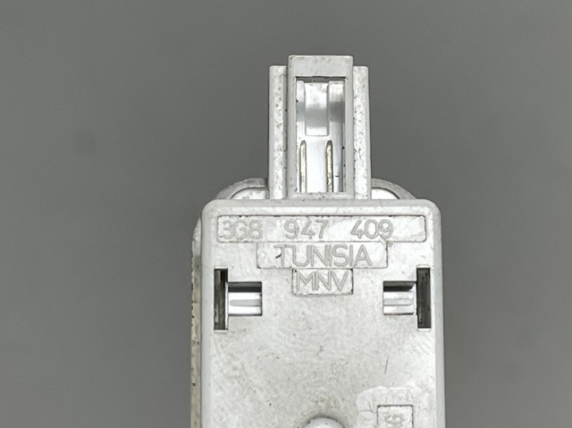 3G8947409 VAG купить в Днепр