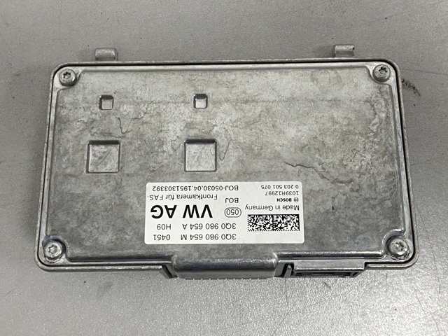 3Q0980654M VAG Камера системы обеспечения видимости купить в Тернополь