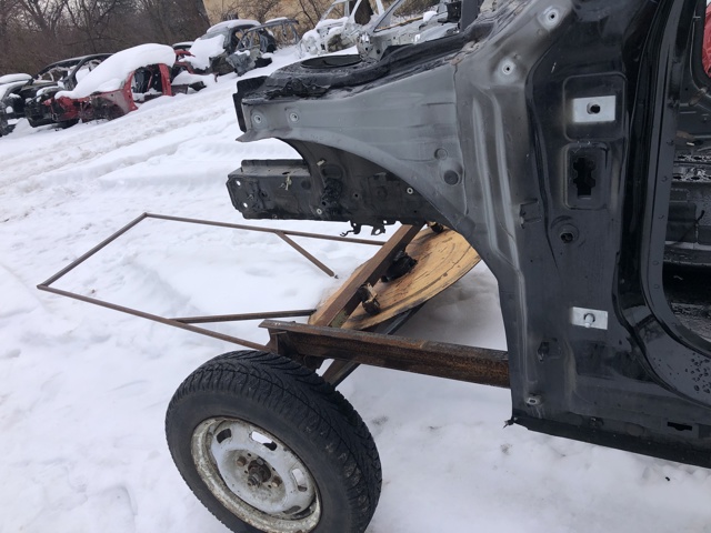 Четверть передняя левая 41007427781 BMW