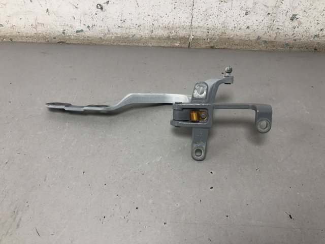 41007482677 BMW Петля крышки багажника купить в Чернигов
