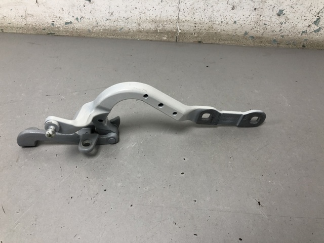 41007482678 BMW Петля крышки багажника купить в Черкассы