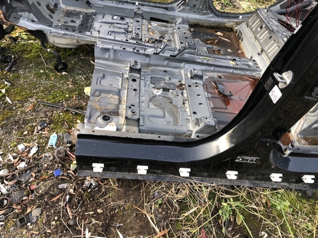 Ремчасть кузова левая 41305A06027 BMW