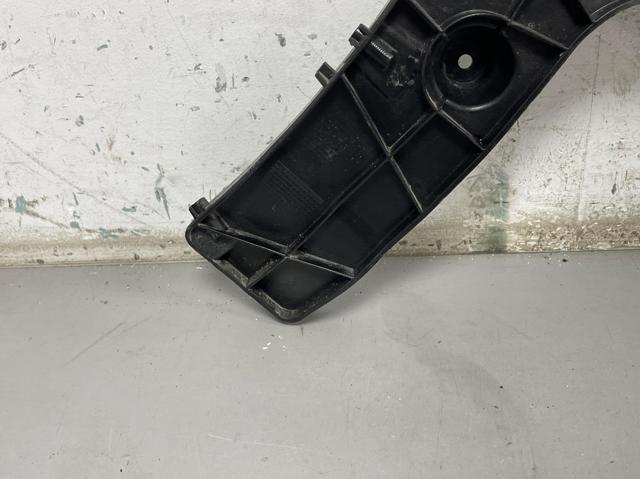 4G9807453G VAG Направляющая заднего бампера левая купить в Кривой Рог