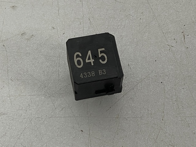 Многофункциональное реле Порше Кайен