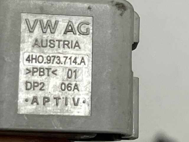 4H0973714A VAG