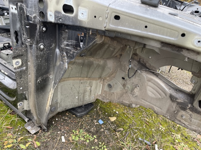 4KE803092 VAG Лонжерон рамы передний правый купить в Ровно