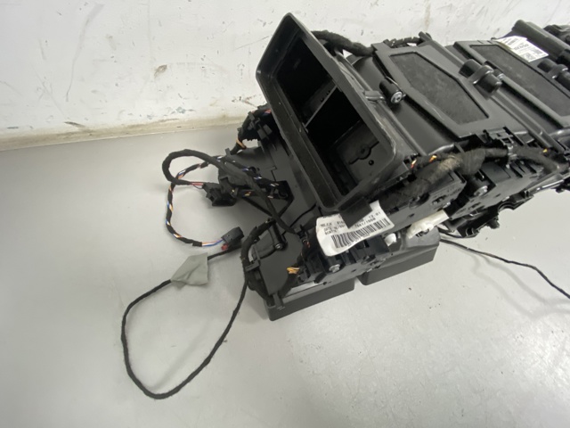 4M0820004 VAG Корпус печки в сборе купить в Черкассы