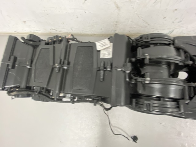 4M0820004 VAG Корпус печки в сборе купить в Винница