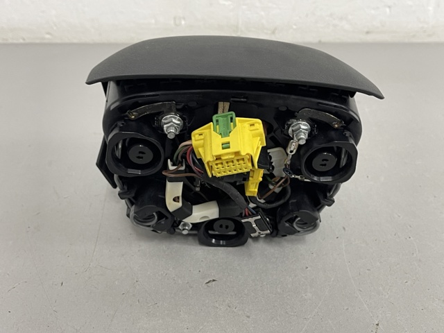 4M0880201R Подушка безопасности (AIRBAG) водительская купить Николаев