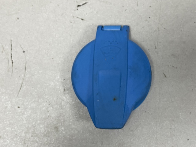 Крышка бачка стеклоомывателя Volkswagen Caddy 3