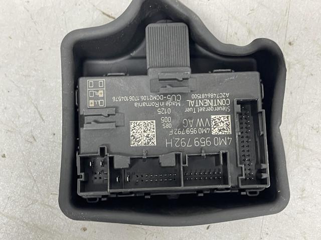 4M0959792H VAG Блок комфорта передней двери купить в Тернополь