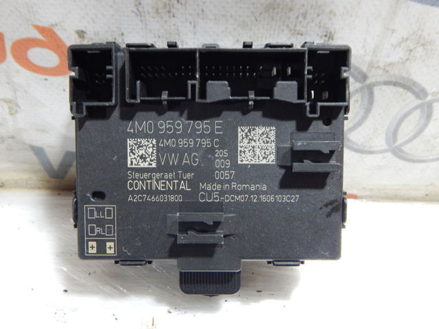 Блок комфорта задней двери 4M0959795E VAG
