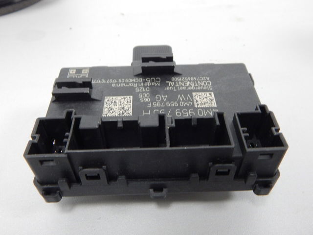 Блок комфорта задней двери 4M0959795H VAG