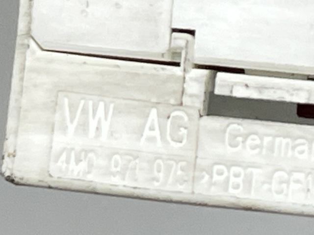 4M0971975 VAG купить в Сумы