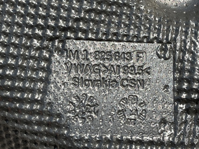 VAG 4M1825643F в наличии Кривой Рог
