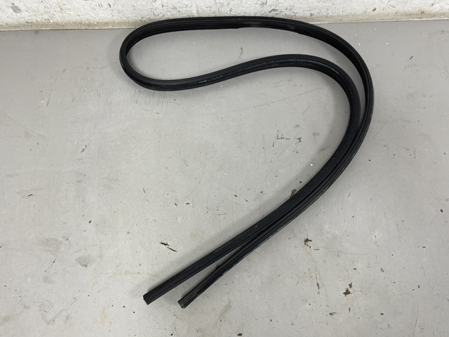 4M8854543B VAG купить в Черновцы